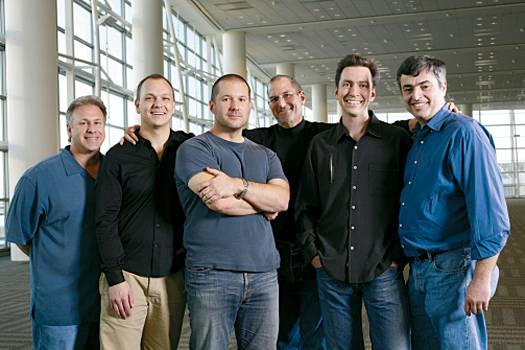 Steve Jobs poses with the executives who designed the iPhone., Jonathan Sprague / Redux